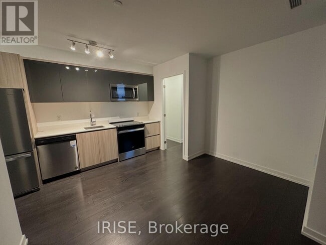 Building Photo - 3100 Keele St