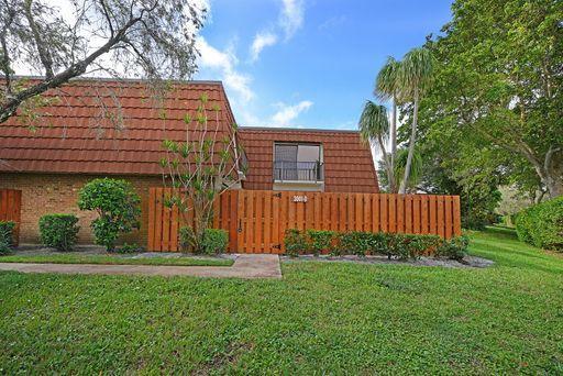 Building Photo - 3001 San Clara Dr