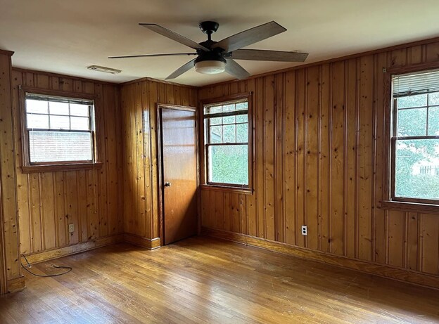 Foto del edificio - 6210 Old Point Rd