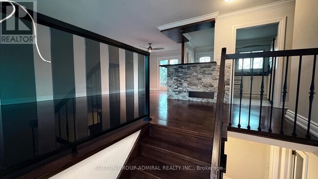 Building Photo - 17 Law Crescent