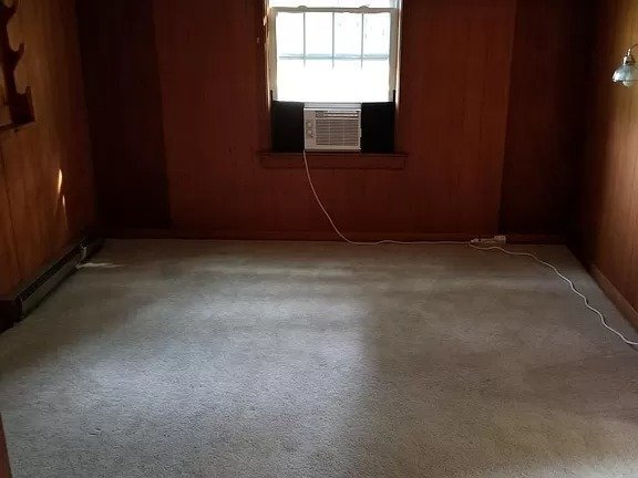 Building Photo - NICE HOME Stunning 4 Bedroom, 2 Bathroom R...