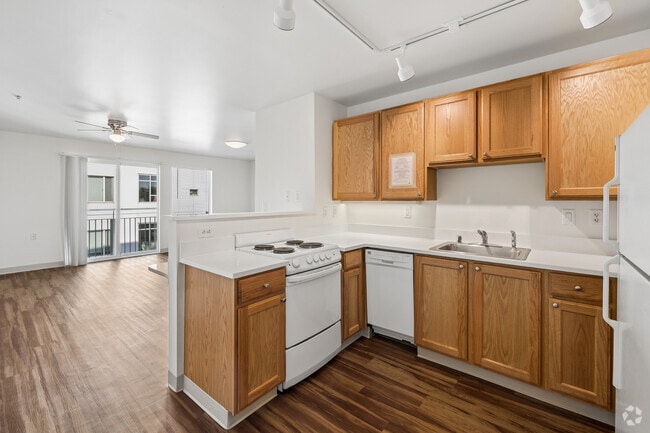 Interior Photo - The Residences at Creekside