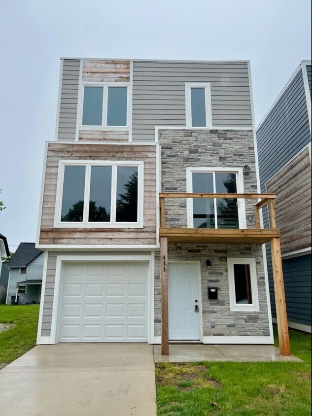 411 E Mulberry St, Kokomo, IN 46901 Townhome Rentals in Kokomo IN