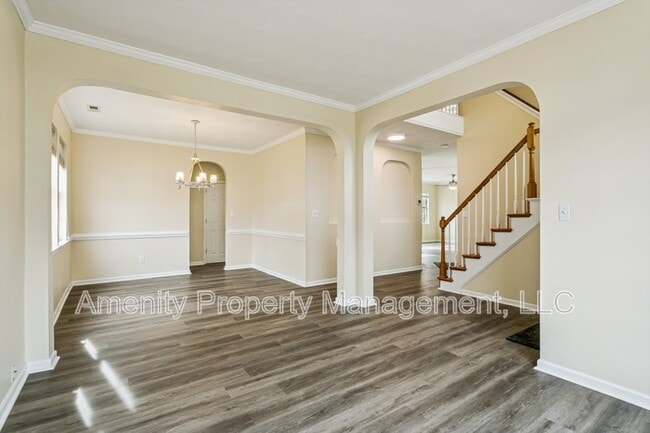 Foto del edificio - 979 Holbrook Dr