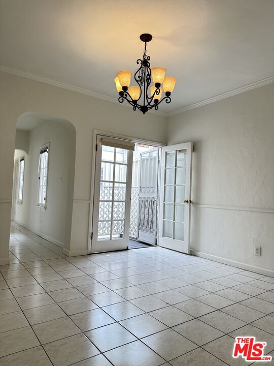 Building Photo - 344 S Spalding Dr