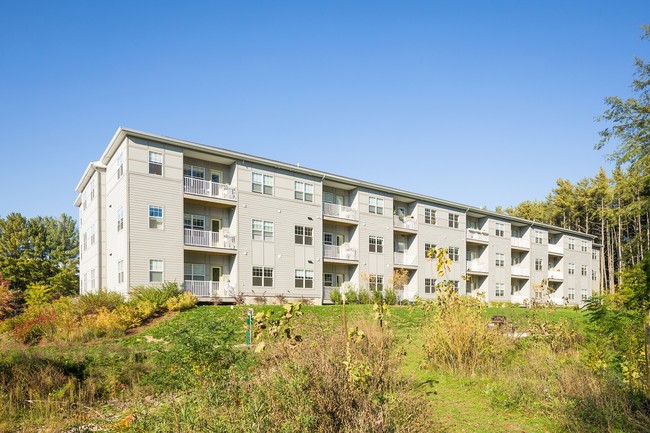 Building Photo - Green Mountain Drive