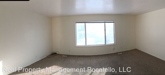 Building Photo - 1806 S Fairway Dr