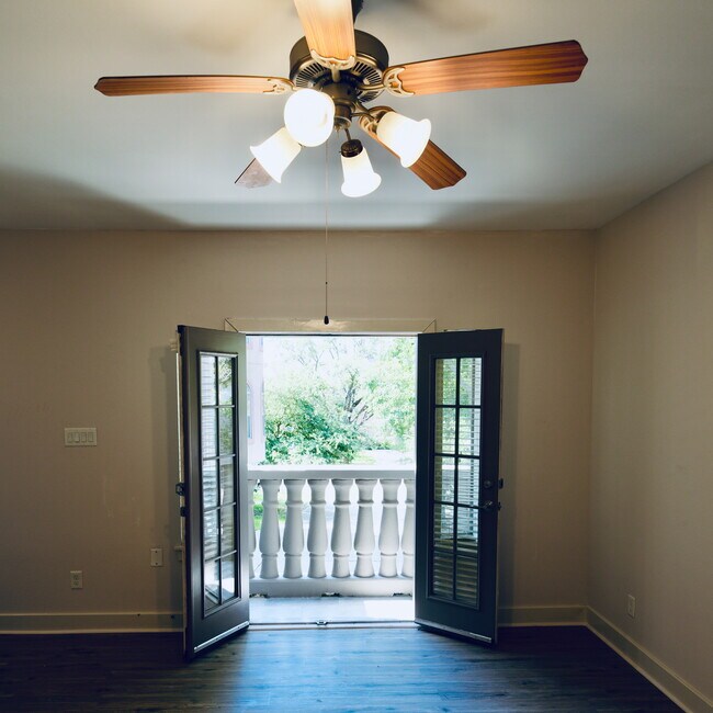 Foto del edificio - 4020 Childress St