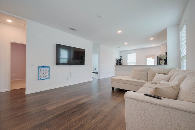 Building Photo - 6718 Forbes Run Dr