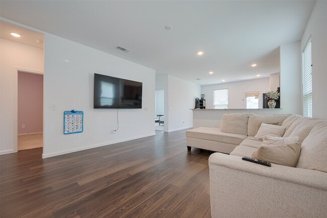 Foto del edificio - 6718 Forbes Run Dr