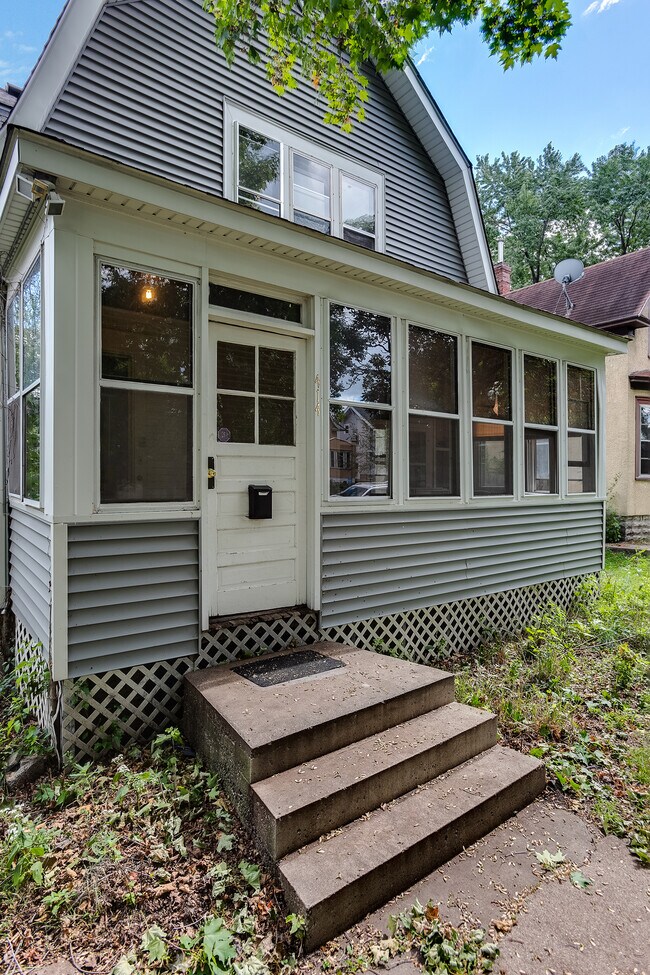 Building Photo - 414 Fry St