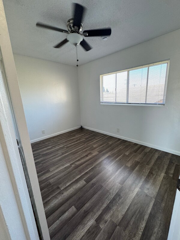 Foto del edificio - 1070 Gardenia Ave