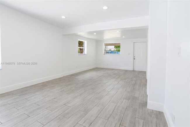 Foto del edificio - 14260 NW 22nd Pl