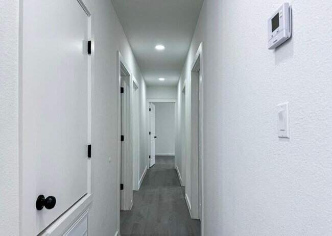Foto del edificio - 328 Clearwater St