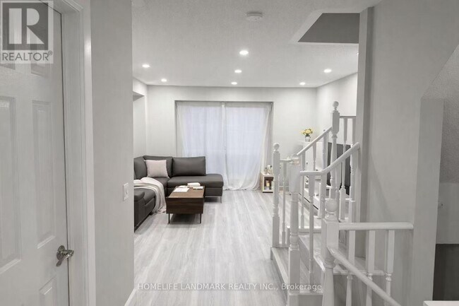 Photo du bâtiment - 50 Strathaven Dr