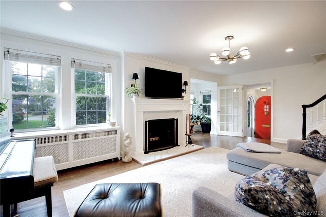 Foto del edificio - 60 Thayer Rd