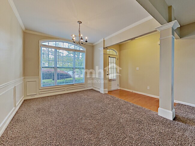 Building Photo - 2313 Worrall Hill Dr