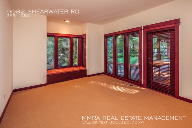 Building Photo - Luxury Semiahmoo Lodge-Like 3 Bedroom Home