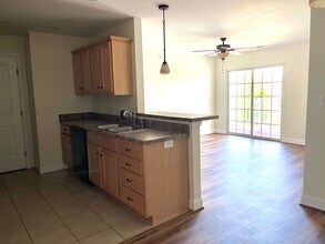 Building Photo - 102 Capstone Dr