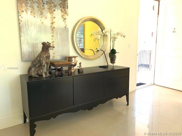 Building Photo - 1100 Alton Rd