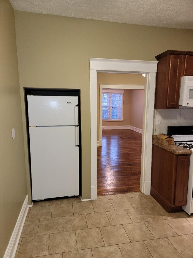 Kitchen - 4262 McPherson Ave