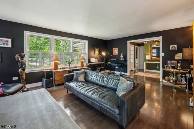 Foto del edificio - 678 Springfield Ave