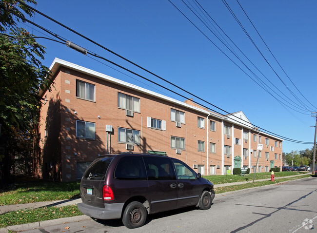 Foto del edificio - Burgess Manor Apartments