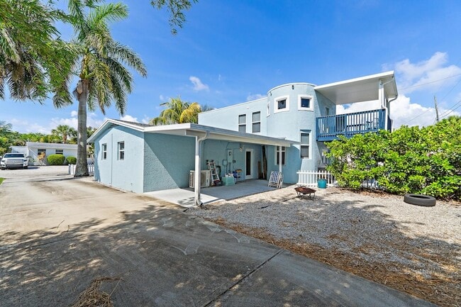 Building Photo - 1779 Len Dr