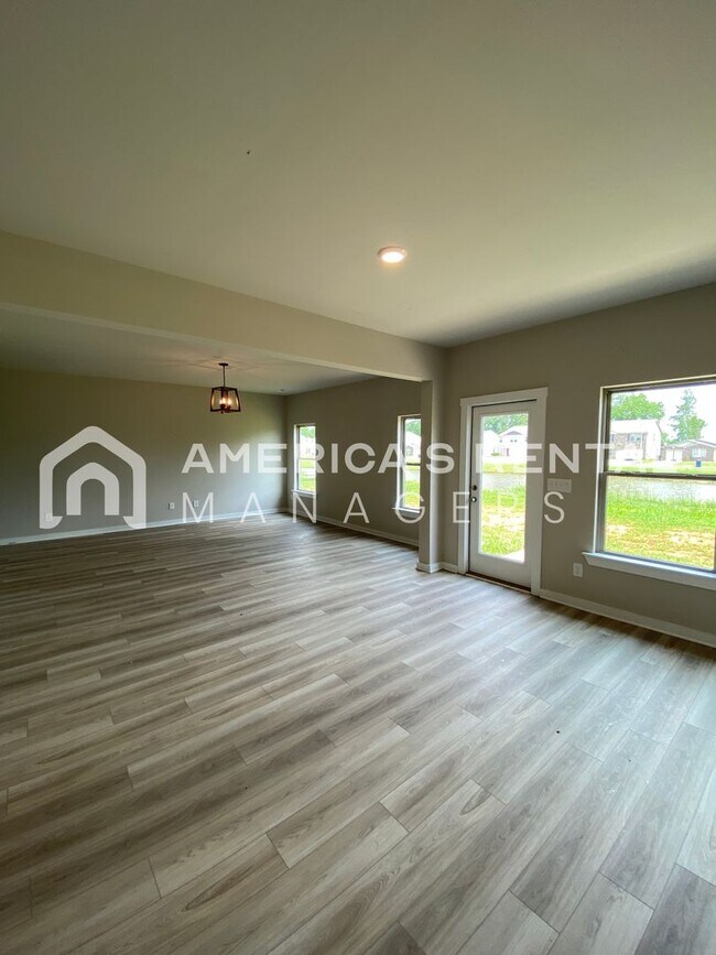 Foto del edificio - DEPOSIT PENDING! Available Home for Rent i...