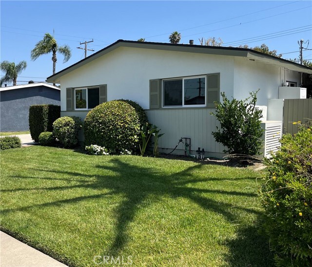 Building Photo - 7414 El Verano Dr