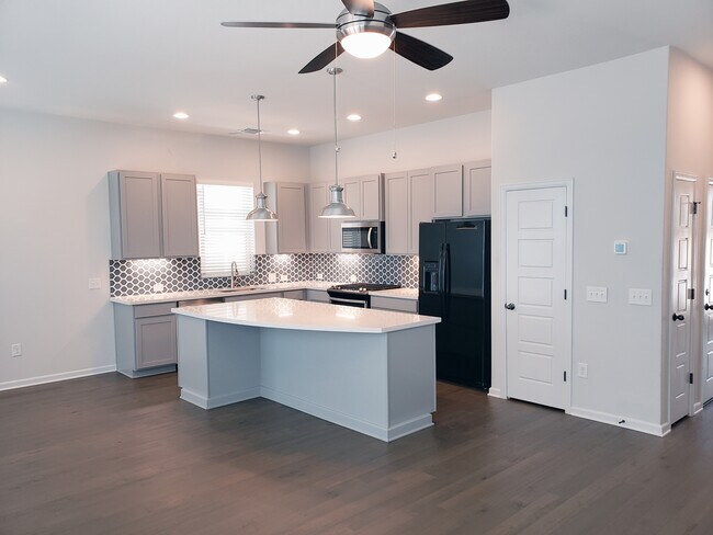 Building Photo - 13614 Cibolo Trace