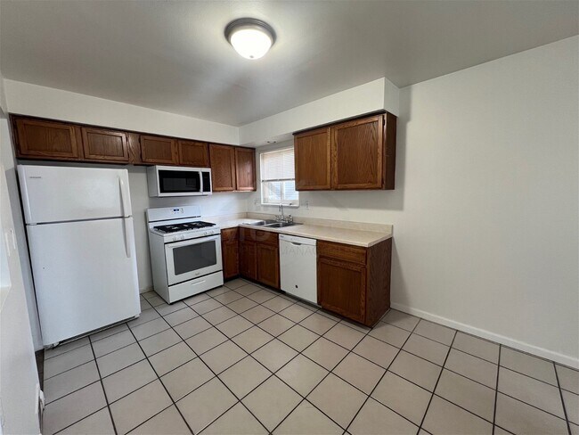 Building Photo - 20759 Woodward Street, Clinton Township, M...