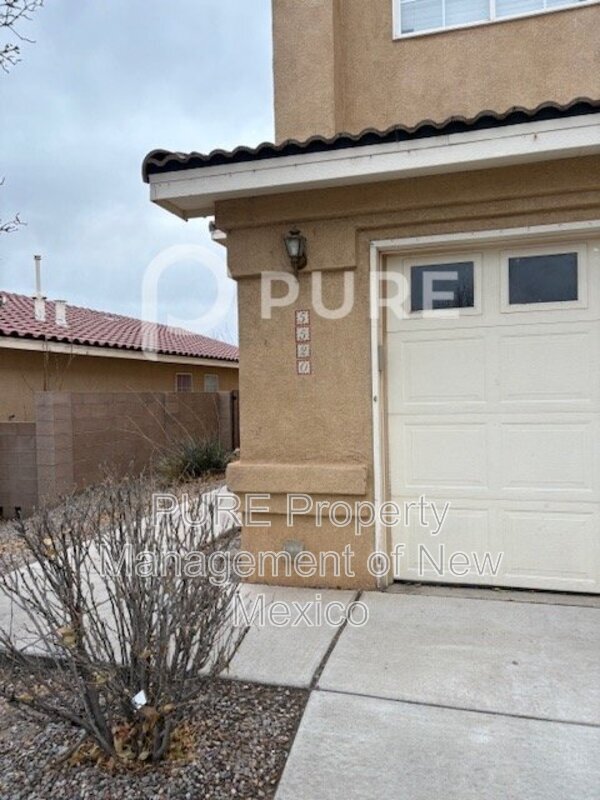 Foto del edificio - 5520 Carefree Ave NW
