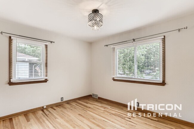 Foto del edificio - 1112 8th Ave