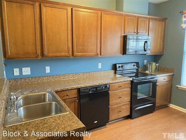 Building Photo - 2962 Berkeley Springs Pl