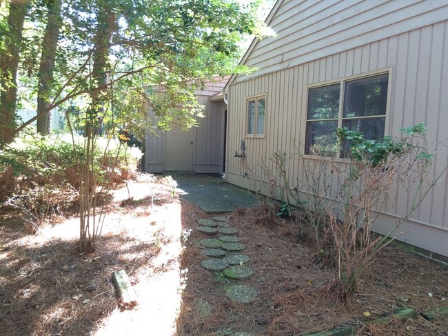 Back patio/yard - 134 Berry Patch Ln.