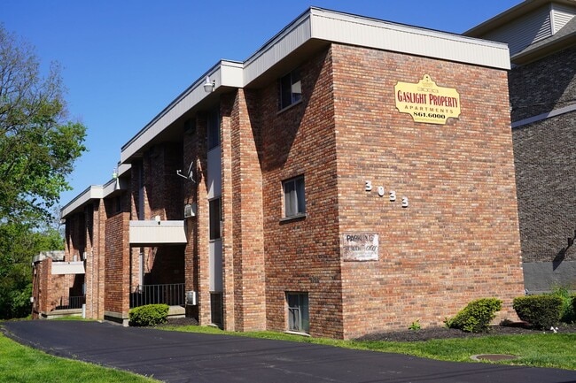 Foto del edificio - 3033 Clifton Ave