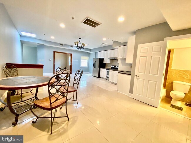 Foto del edificio - 126 N 9th St