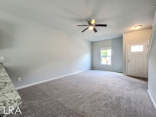 Building Photo - 185 Buckhorn Ave