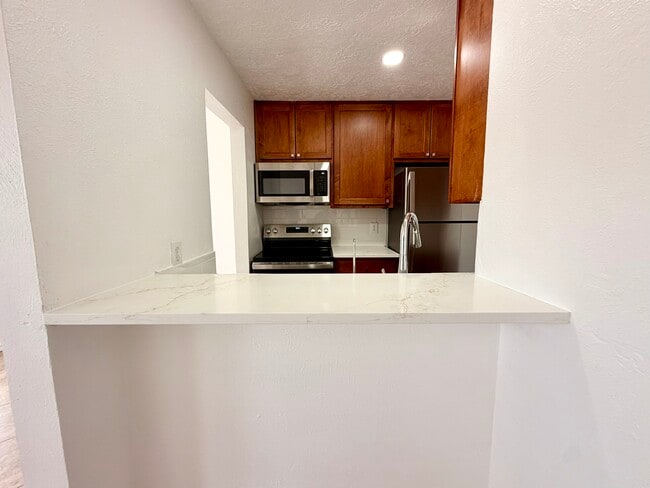 Building Photo - 5727 Richmond