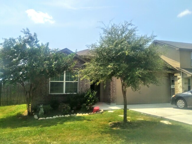 Building Photo - 7118 Pandora Way