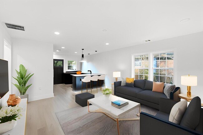 Foto del edificio - 167 Rockmart Dr SW