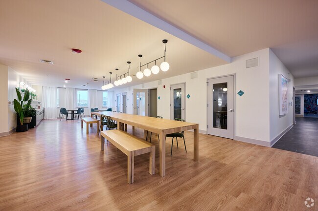 ESPACIO DE TRABAJO - The Marshall Rochester