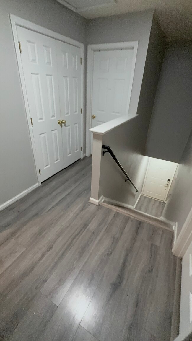 Building Photo - 303 Brittania Dr