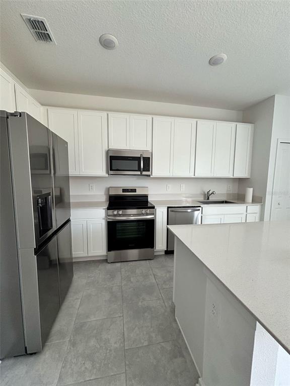 Foto del edificio - 3134 Laurent Lp