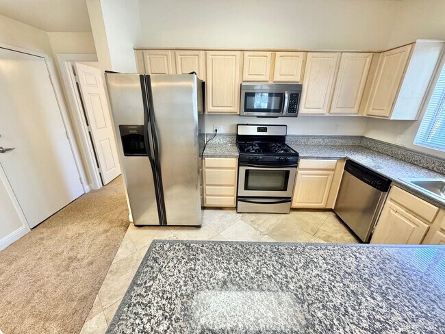 Foto del edificio - Inviting Condo with Open Floor Plan in Southwest Las Vegas