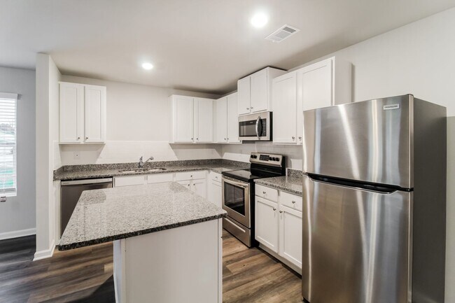 Building Photo - 503 Amelia Ln