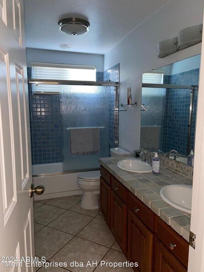 Foto del edificio - 4 br, 2 bath House - 3509 E DRY CREEK RD