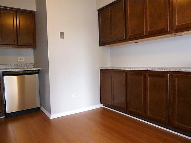 Building Photo - 6 Timber Ln