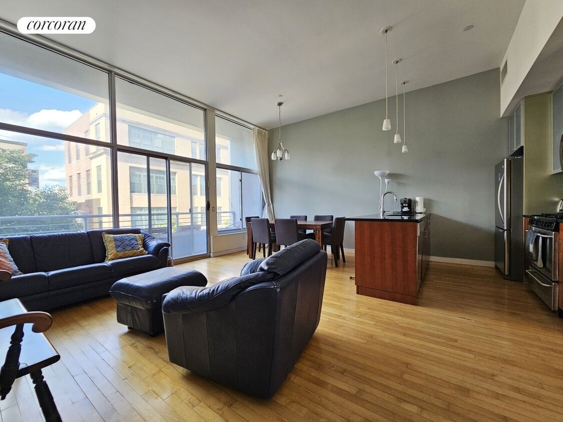 Primary Photo - 524 St Johns Pl
